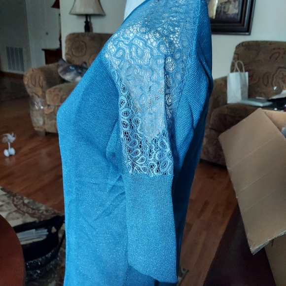 Ladies knit top - Picture 5 of 5